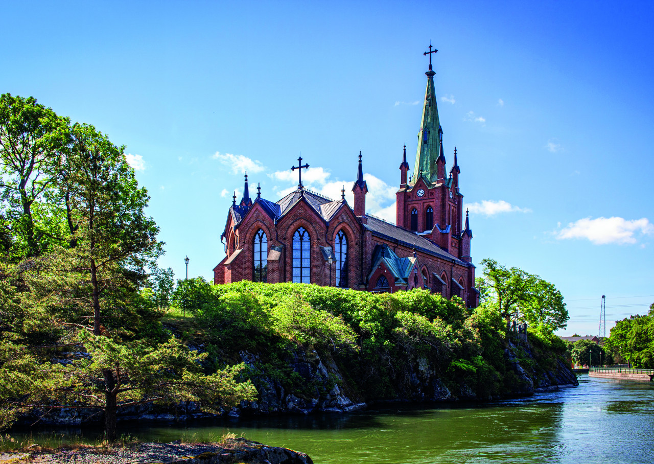 Sv Pussel Trollhättan Kyrka 1000B - SVENSKA PUSSEL - EKO:-